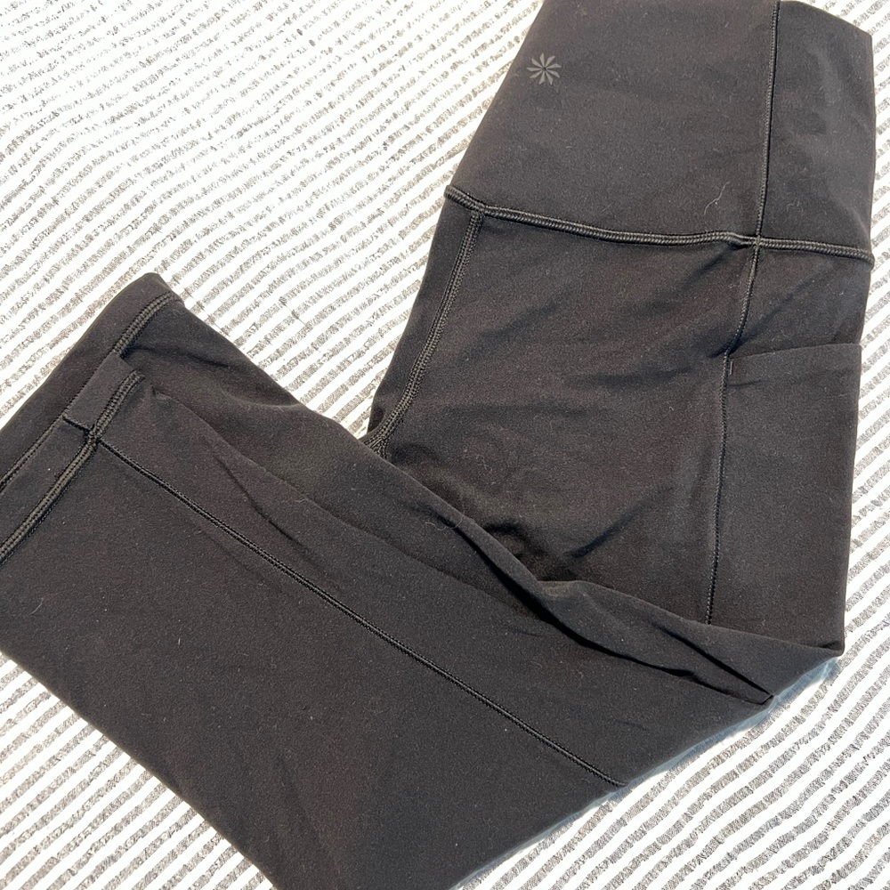 Athleta✨ Salutation Stash High Rise 7/8 Legging